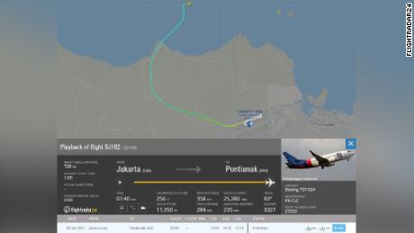 Flightradar24's map shows the moment Sriwijaya Air SJY 182 lost contact on Saturday.