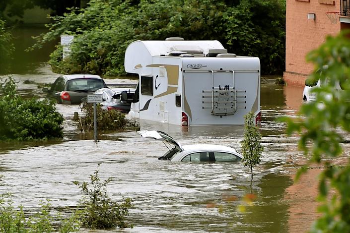 Rohrawon lângă Heviz și Herbedy, precum și părți ale traseului lacului en der Lake, au fost inundate după ploaie susținută joi. 