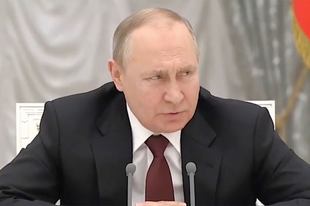 Putin vorbind în timpul unei întâlniri.