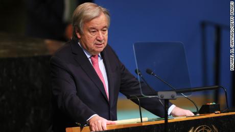 Guterres vorbește la cea de-a 77-a sesiune a Adunării Generale a Națiunilor Unite din New York. 